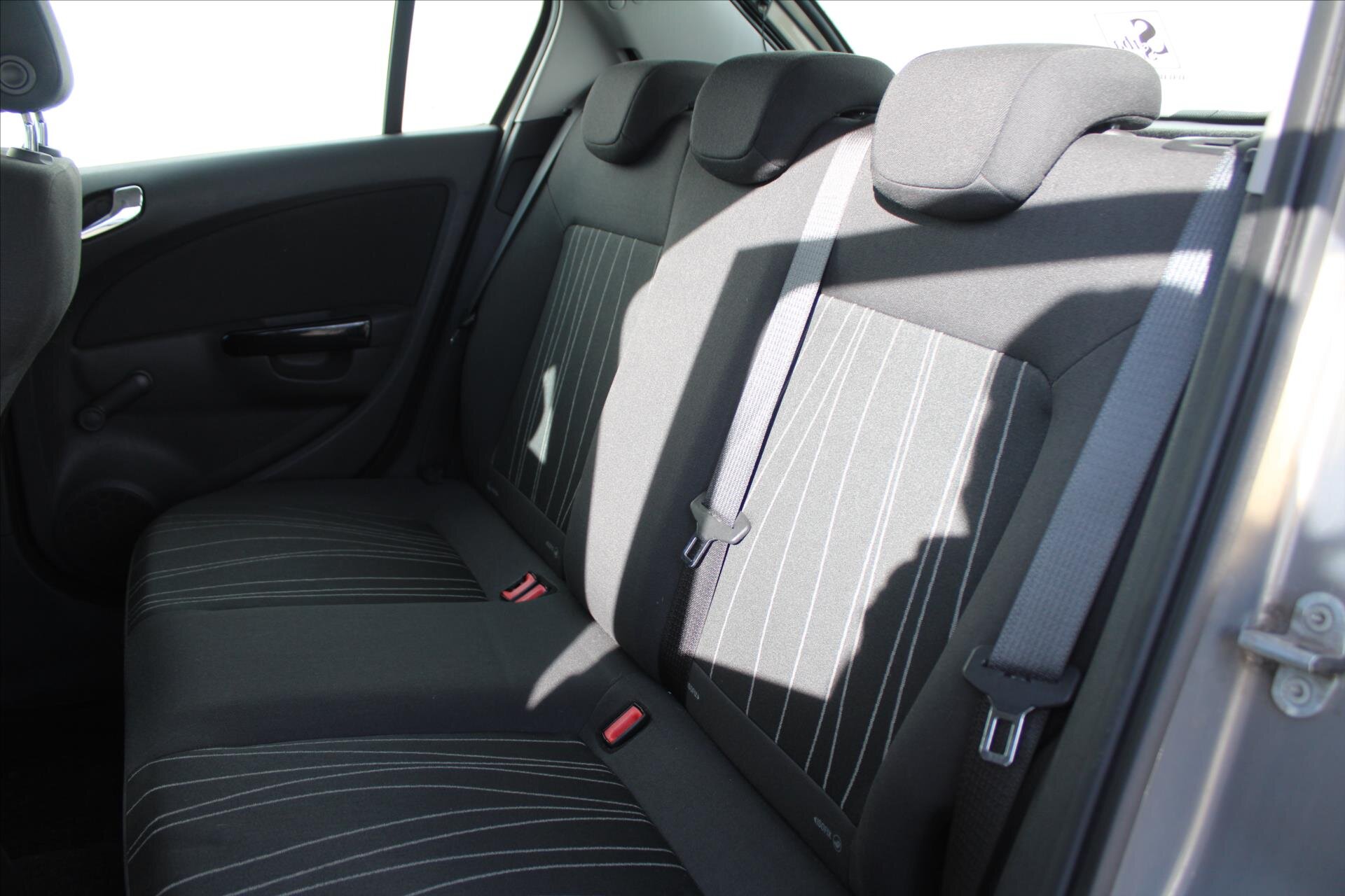 Opel Corsa Hatchback 1,2 l 63 kw