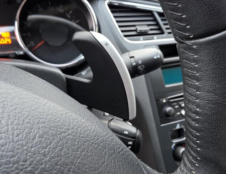 Peugeot 5008 Kombi 1,6 l 84 kw