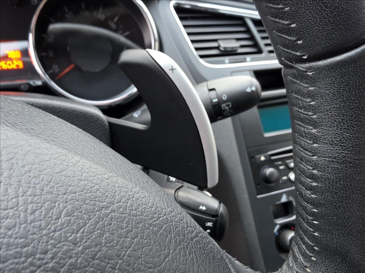 Peugeot 5008 Kombi 1,6 l 84 kw