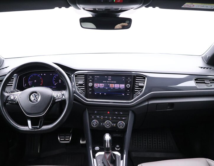 Volkswagen T-Roc 25