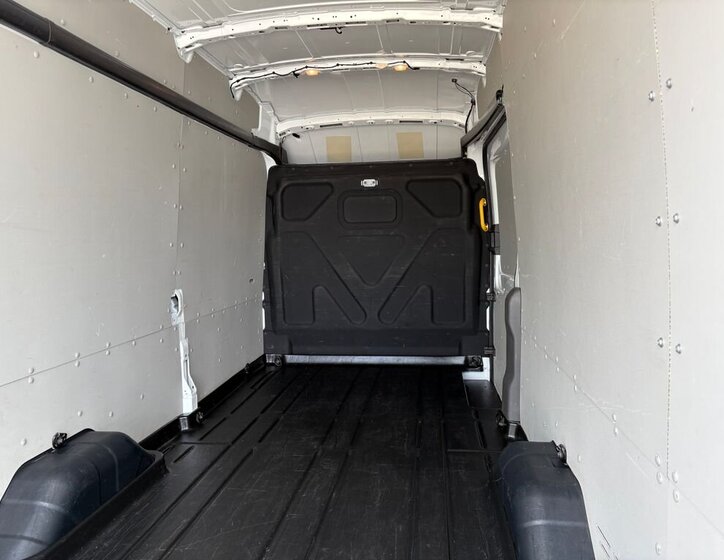 Ford Transit Skříň 2,0 l 77 kw