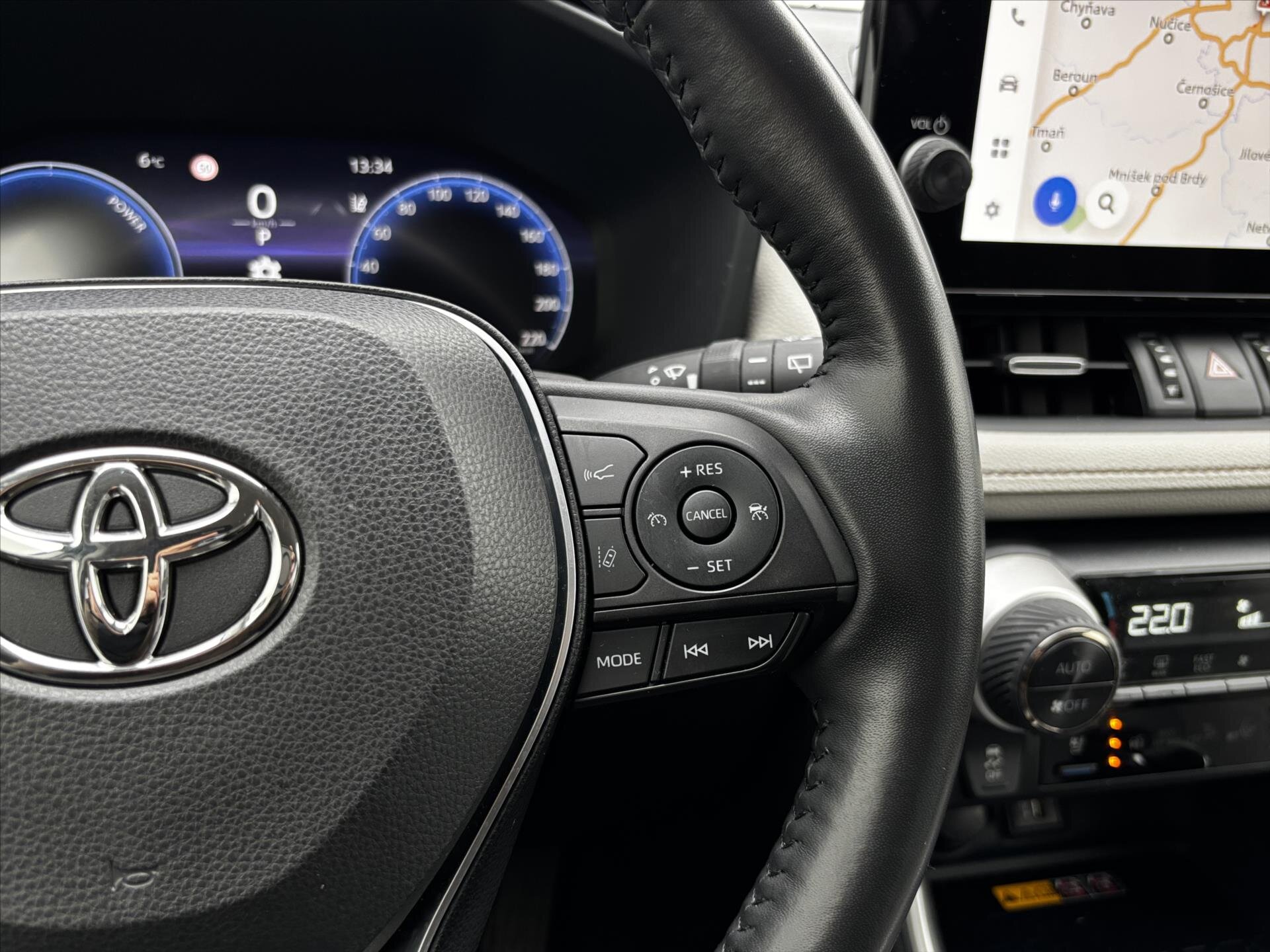 Toyota RAV4 SUV 2,5 l 131 kw