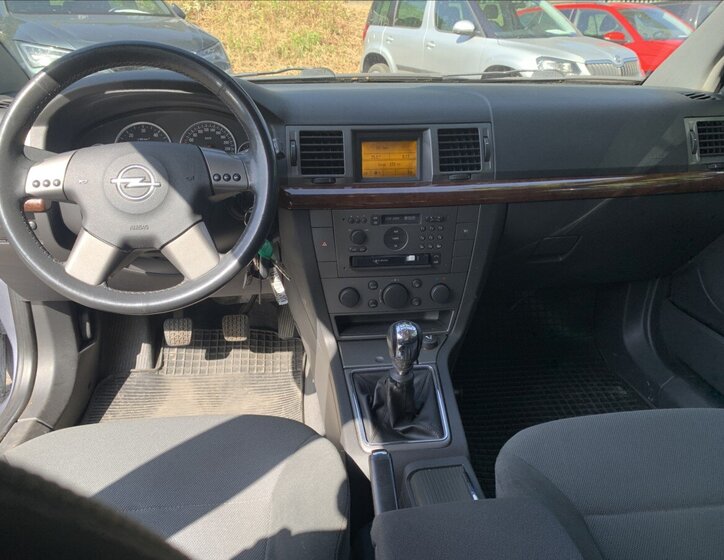 Opel Vectra Sedan 2,2 l 92 kw