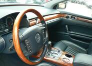 Volkswagen Phaeton 11