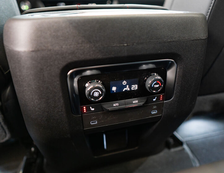 Chevrolet Tahoe SUV 6,2 l 313 kw