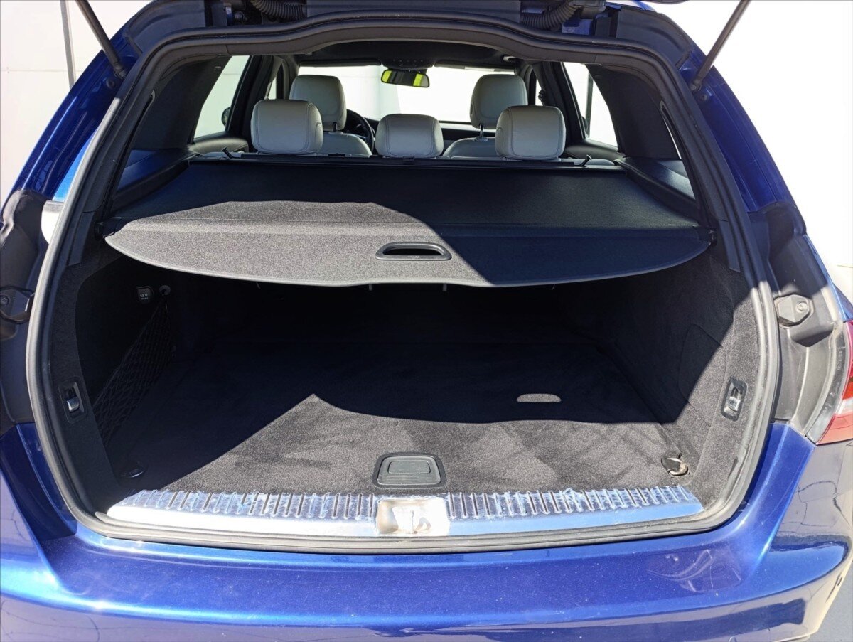 Mercedes-Benz Třídy C Kombi 2,1 l 150 kw