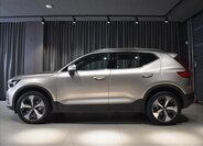 Volvo XC40 SUV / Terénní 2,0 l 145 kw