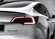 Tesla Model 3 Sedan 0,0 65 kw