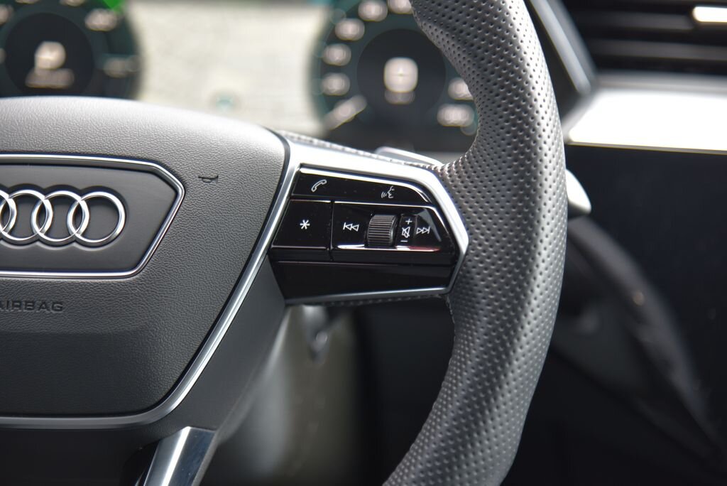 Audi e-tron SUV 0,0 300 kw