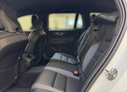 Volvo V60 Kombi 2,0 l 145 kw