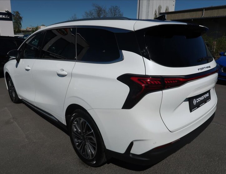 Dongfeng U-Tour MPV 1,5 l 130 kw