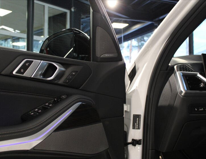 BMW X5 Kombi 3,0 l 210 kw