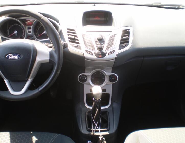 Ford Fiesta 11