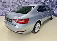 Škoda Superb 7