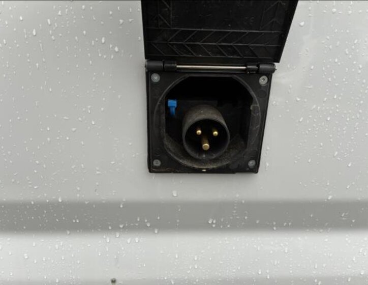 Opel Movano Skříň 2,2 l 103 kw