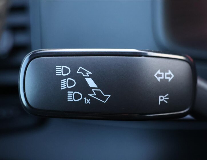 Škoda Karoq SUV / Terénní 2,0 l 110 kw