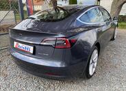 Tesla Model 3 7