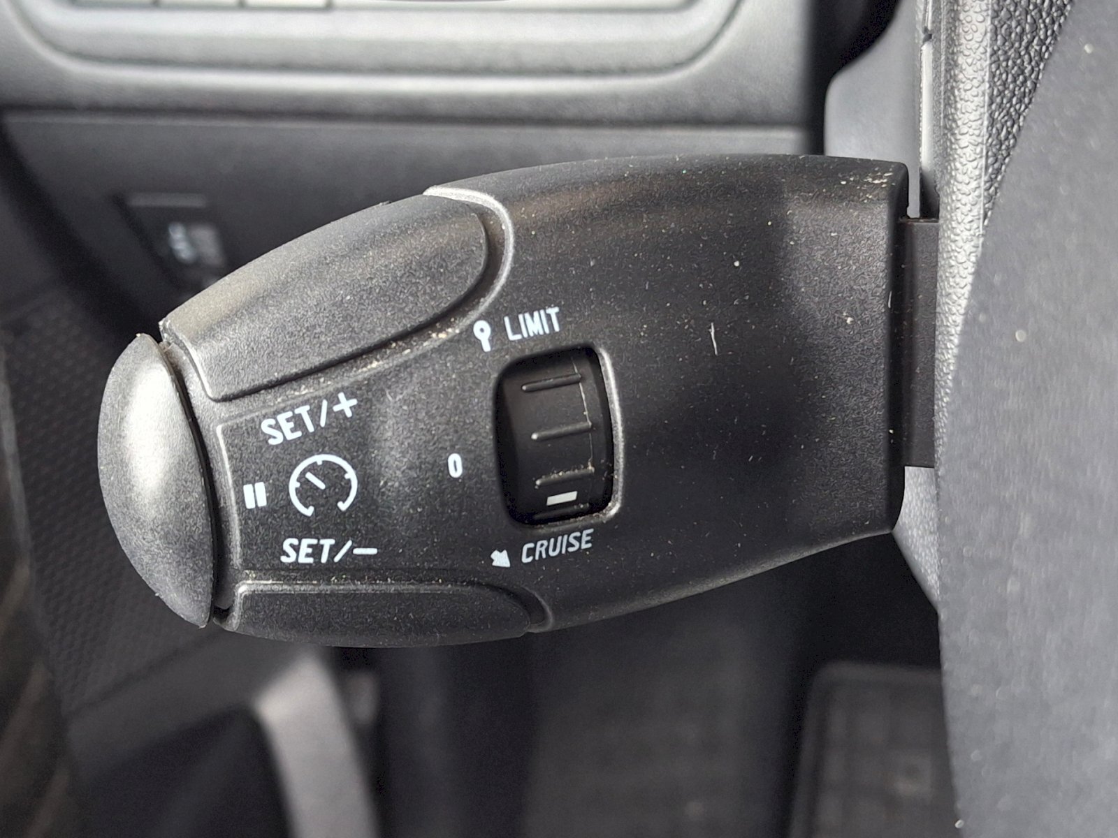 Peugeot 208 Hatchback 1,2 l 60 kw