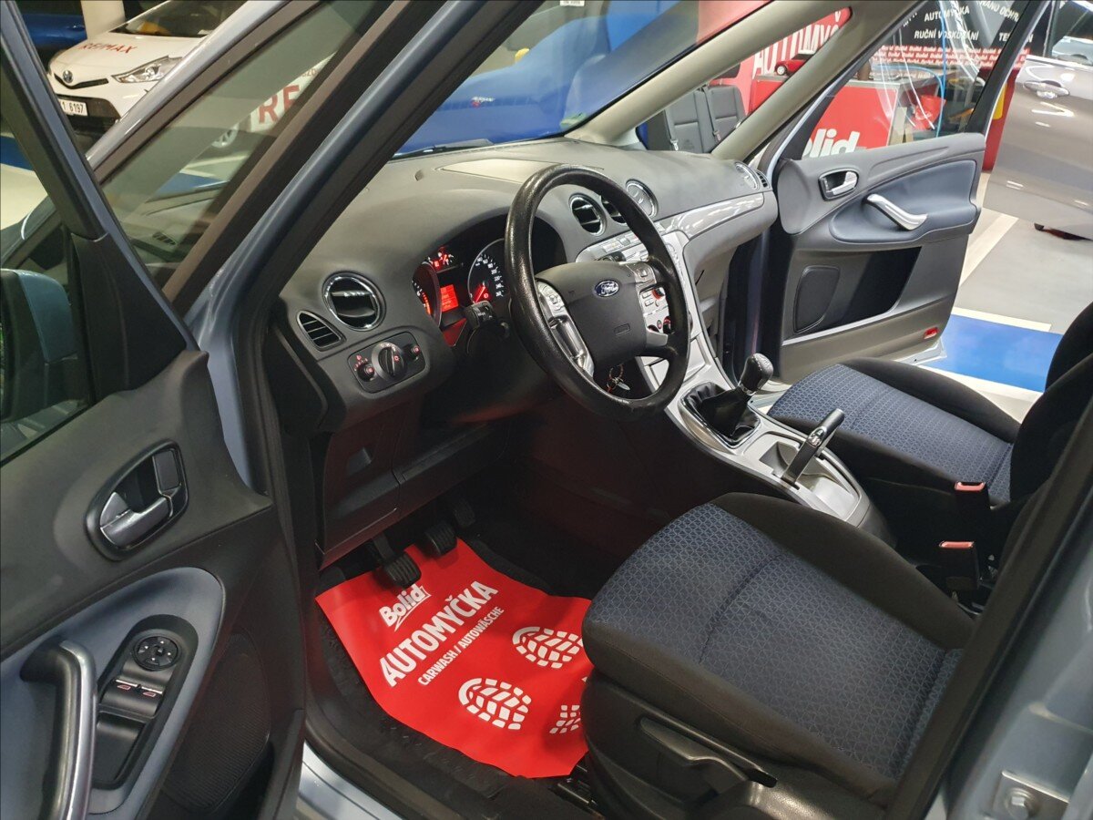 Ford Galaxy MPV 2,0 l 107 kw
