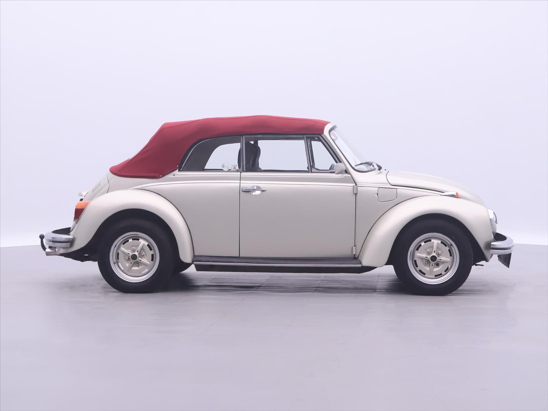 Volkswagen Beetle Kabriolet 1,3 l 32 kw