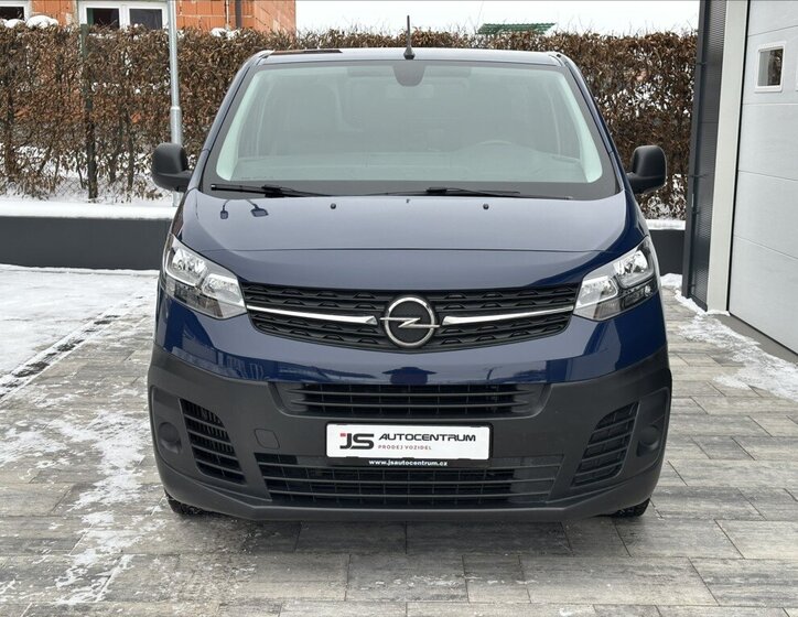 Opel Vivaro 1