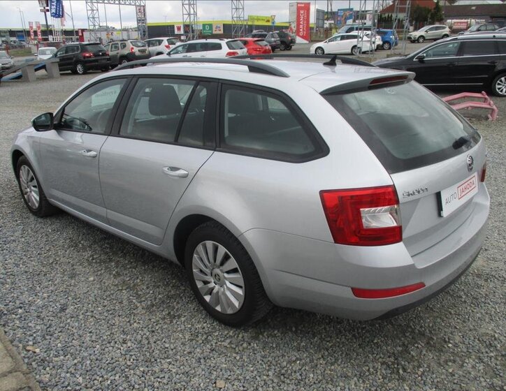 Škoda Octavia Kombi 2,0 l 110 kw
