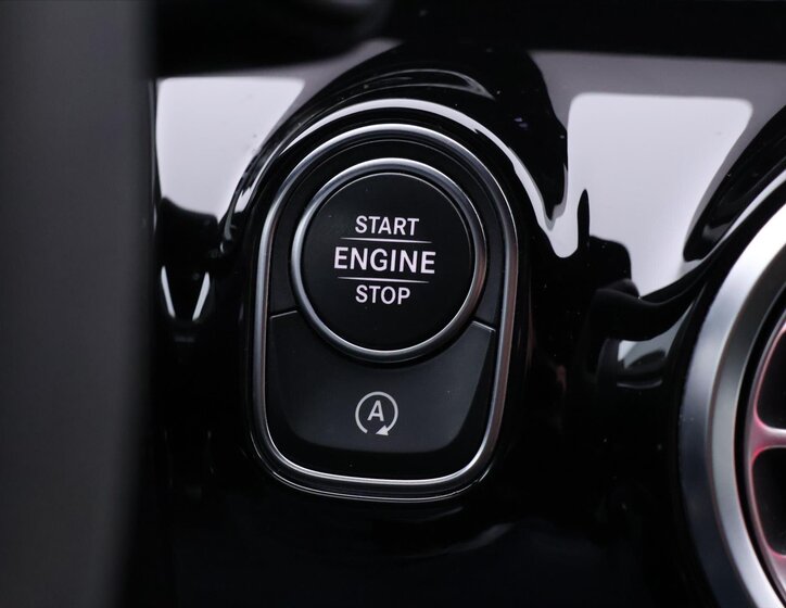 Mercedes-Benz Třídy A Hatchback 2,0 l 310 kw