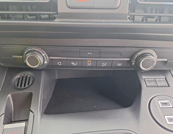 Peugeot Rifter MPV 1,5 l 74 kw