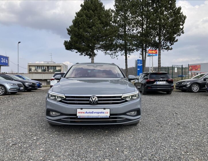 Volkswagen Passat Kombi 2,0 l 110 kw