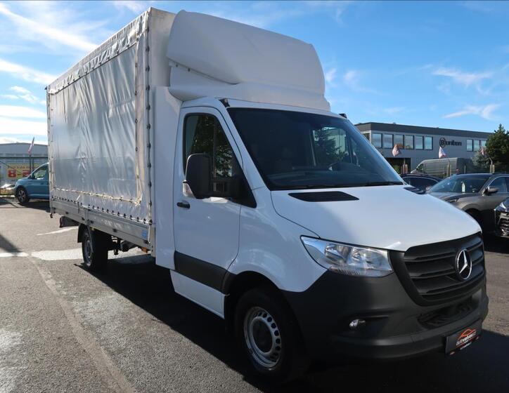 Mercedes-Benz Sprinter 2