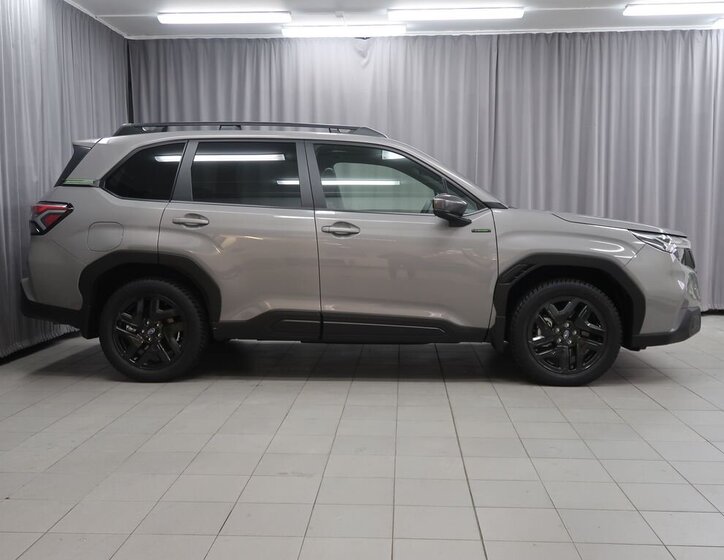 Subaru Forester SUV 2,0 l 112 kw