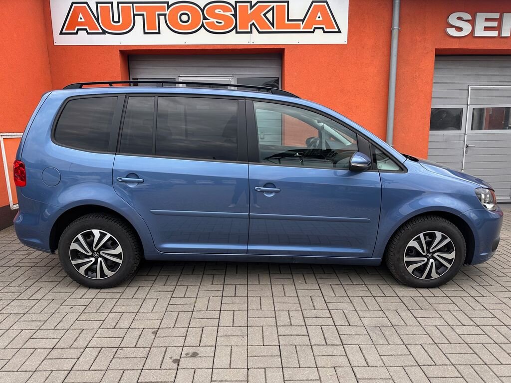 Volkswagen Touran MPV 1,2 l 77 kw