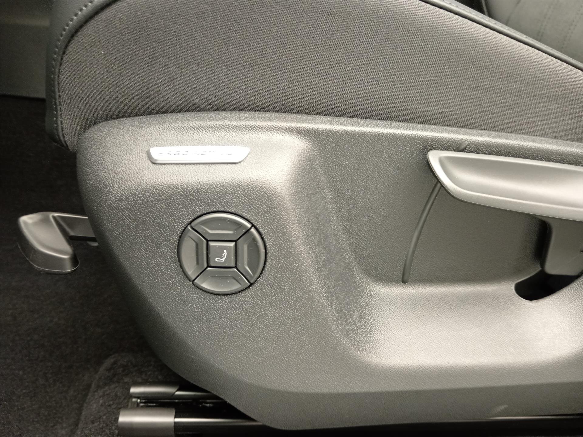 Volkswagen Tayron SUV 2,0 l 110 kw