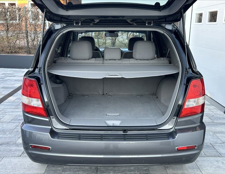 KIA Sorento SUV / Terénní 2,5 l 103 kw
