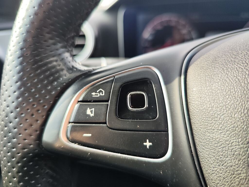 Mercedes-Benz Třídy E Kombi 2,0 l 143 kw