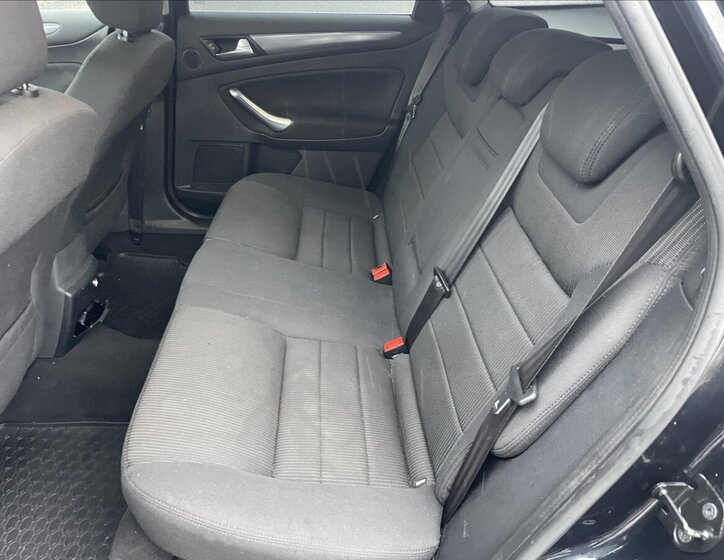 Ford Mondeo Kombi 2,0 l 103 kw