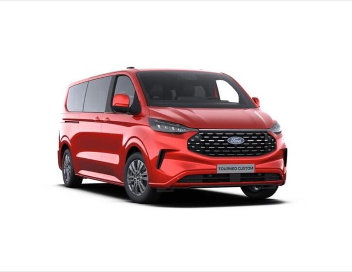 Ford Tourneo Custom 1