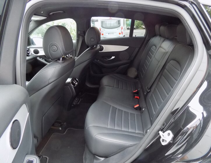 Mercedes-Benz GLC 10