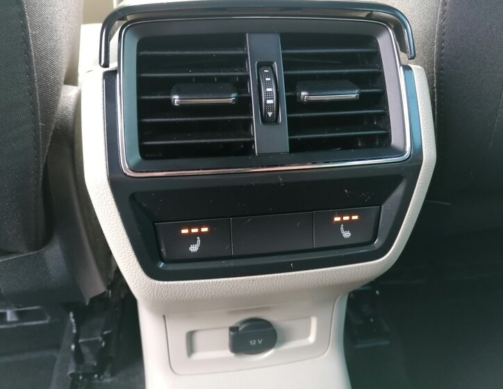 Škoda Karoq SUV 1,6 l 85 kw