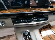 Cadillac Escalade 29