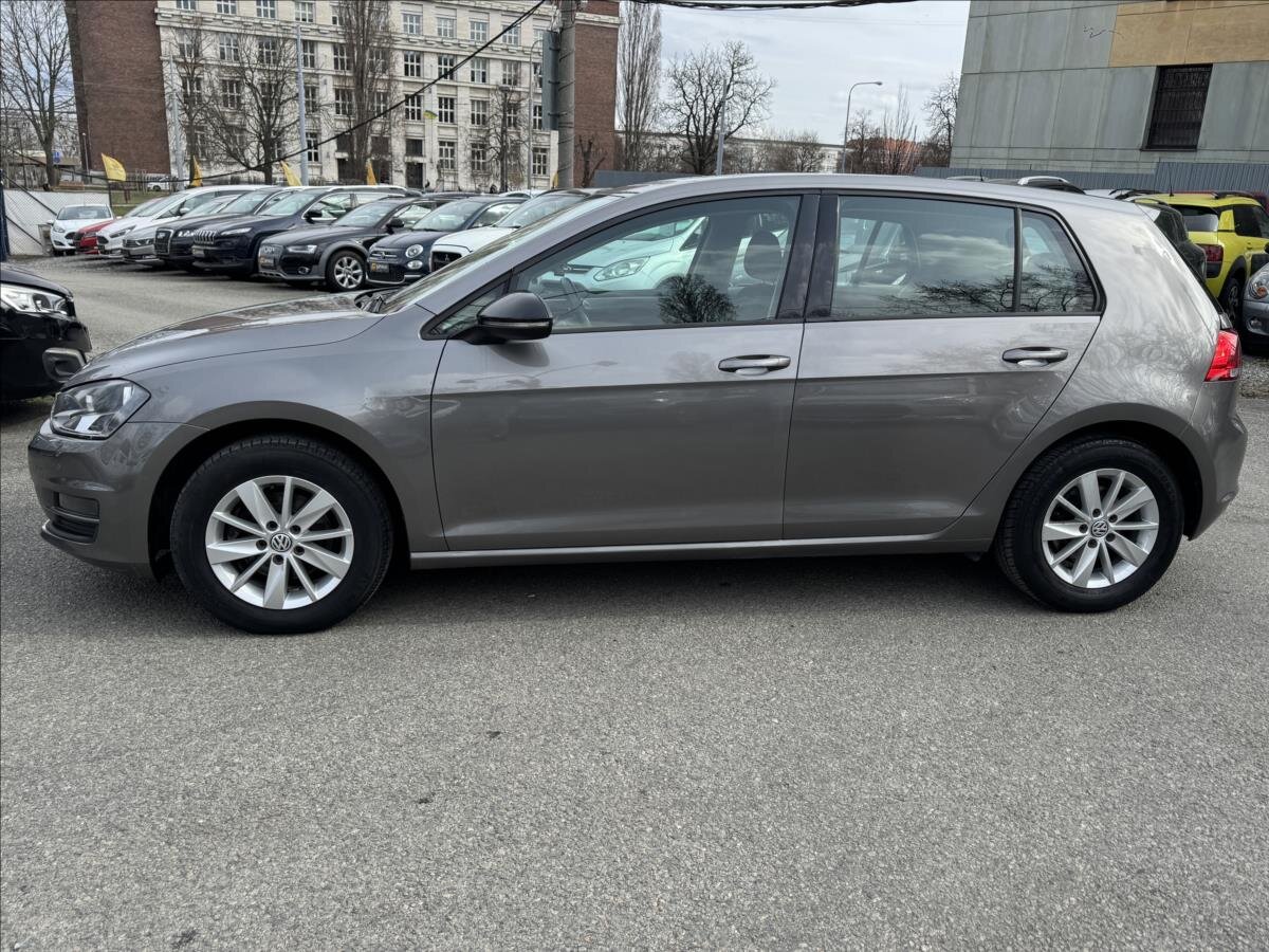 Volkswagen Golf Hatchback 1,2 l 63 kw