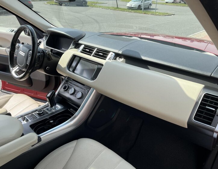 Land Rover Range Rover Sport SUV / Terénní 3,0 l 190 kw