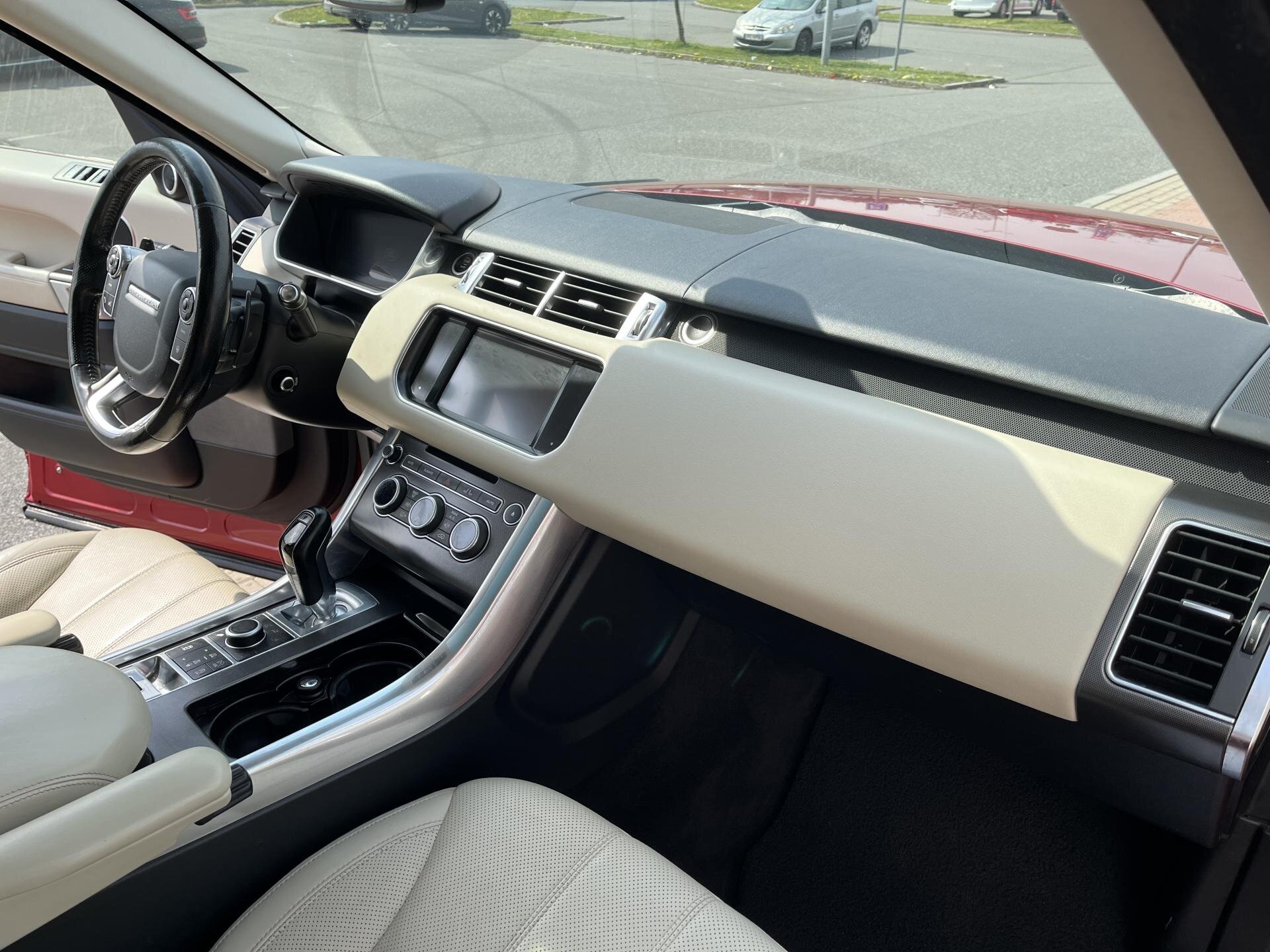 Land Rover Range Rover Sport SUV / Terénní 3,0 l 190 kw