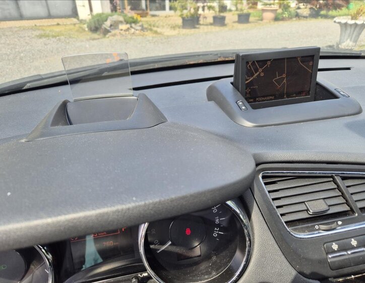 Peugeot 5008 Kombi 1,6 l 115 kw