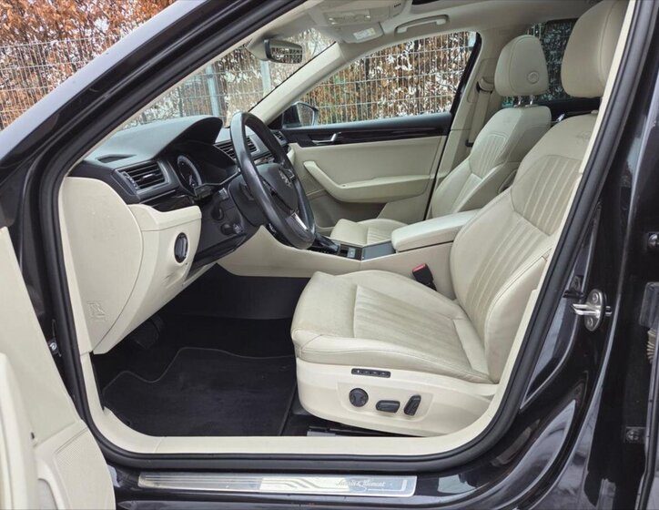 Škoda Superb Kombi 2,0 l 206 kw