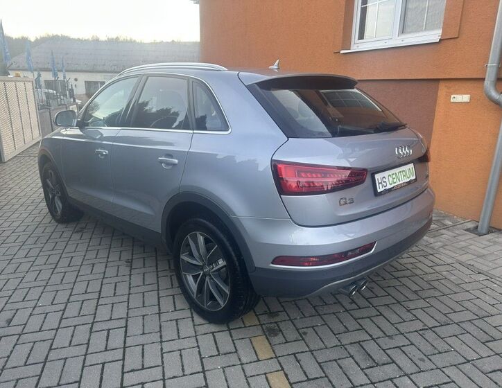 Audi Q3 6