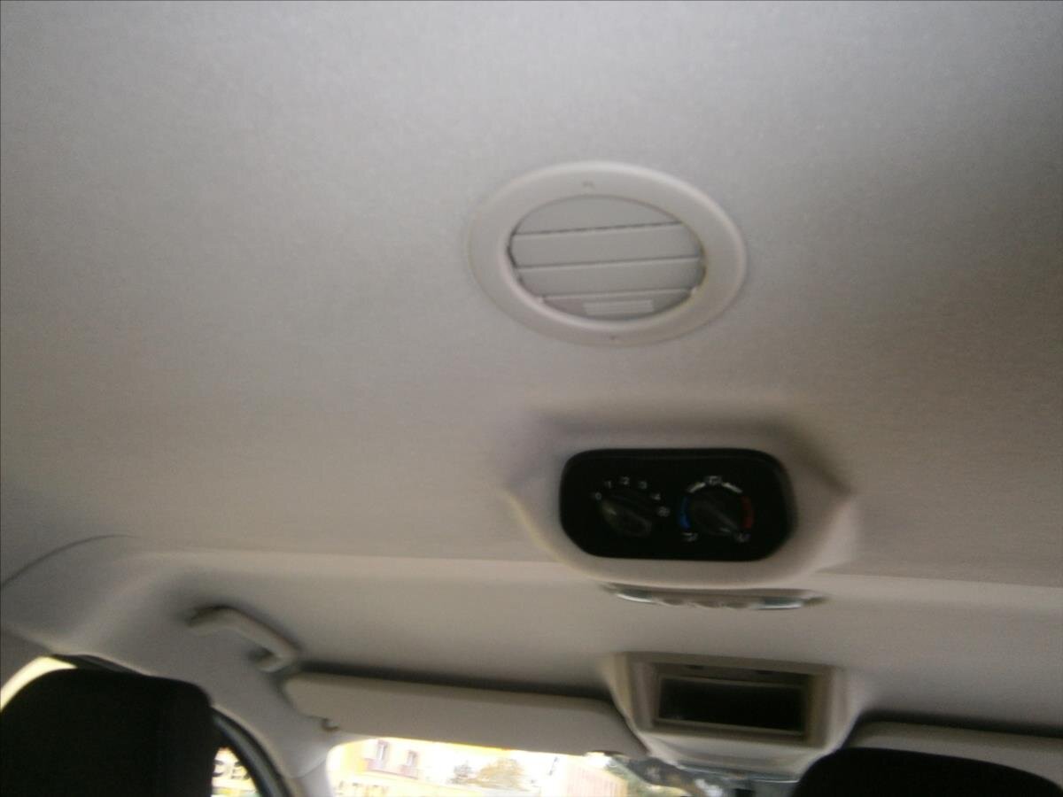 Ford Transit Custom Kombi 2,2 l 74 kw