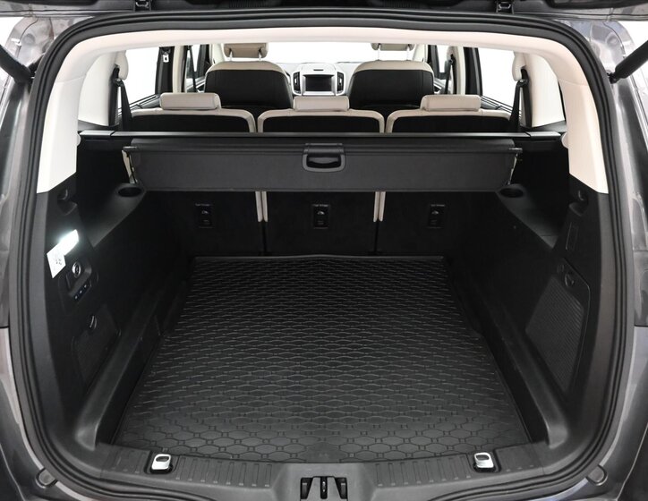 Ford S-MAX MPV 2,0 l 140 kw