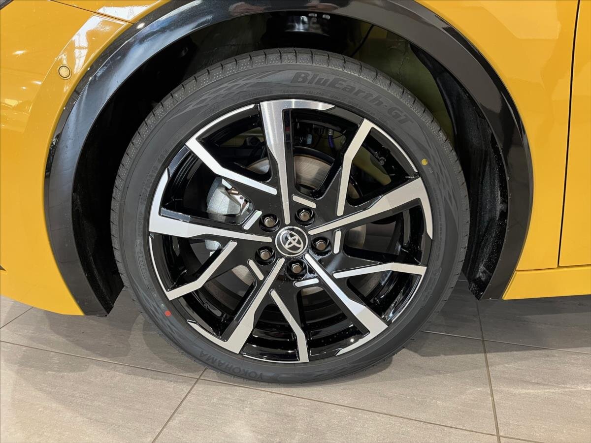 Toyota Prius Liftback 2,0 l 163 kw