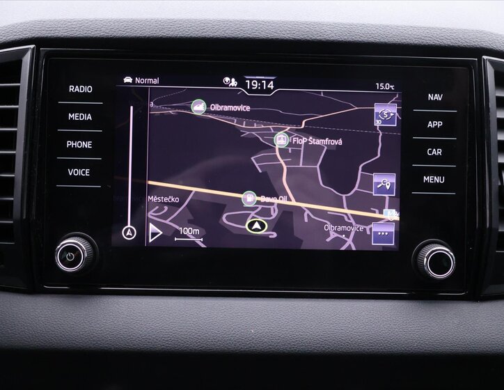 Škoda Karoq SUV / Terénní 1,5 l 110 kw